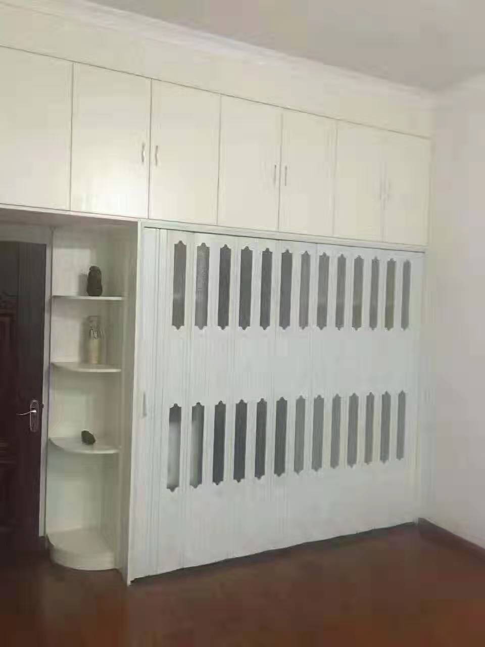 PVC折叠门