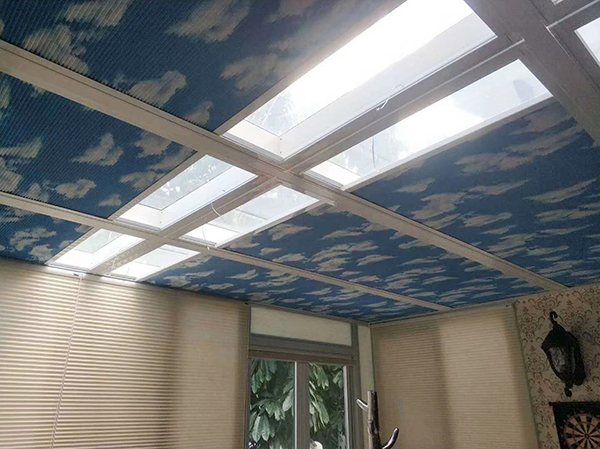 电动蜂巢帘